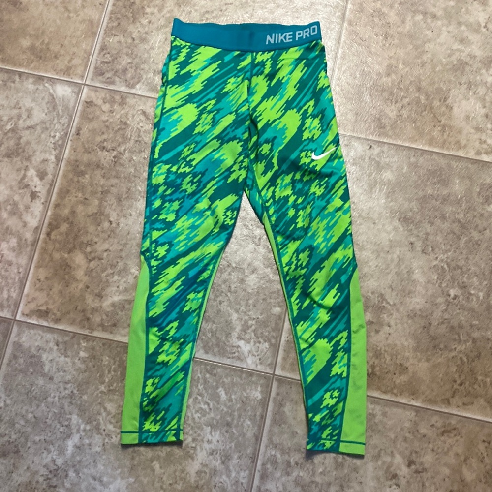 Nike girls leggings